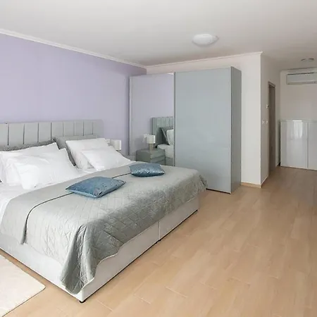 Gorgeous In With Sauna Šmrika