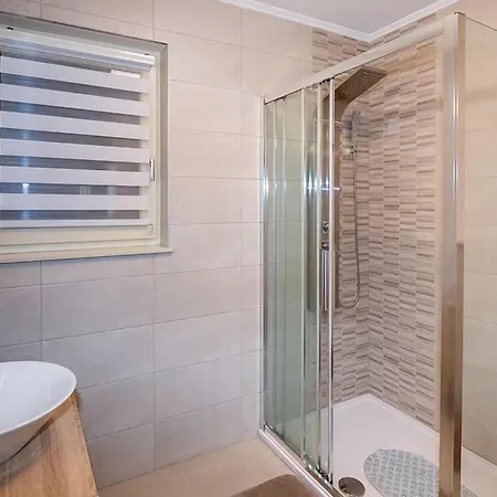 Holiday home Gorgeous In With Sauna *
